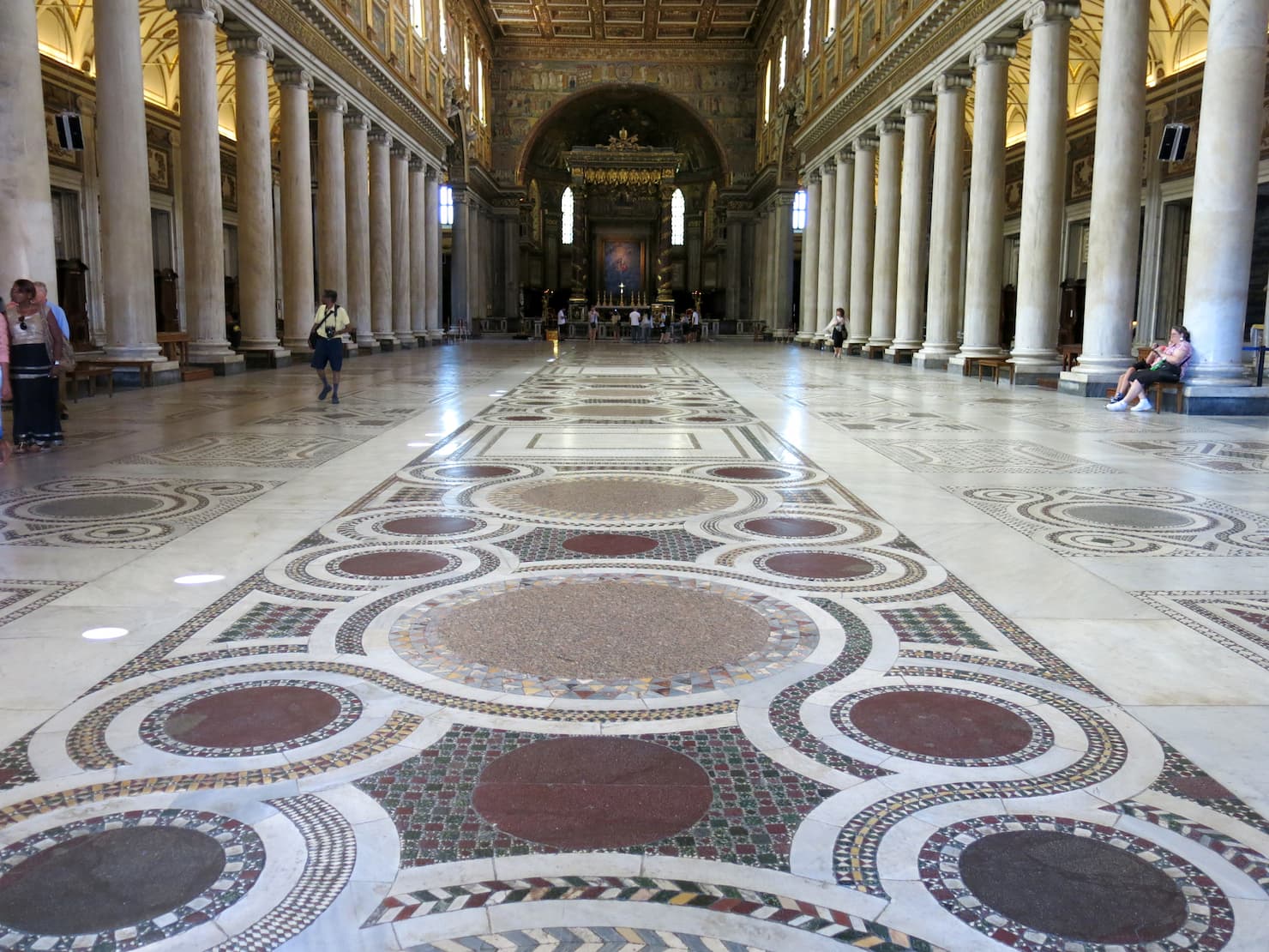 Il pavimento cosmatesco di Santa Maria Maggiore