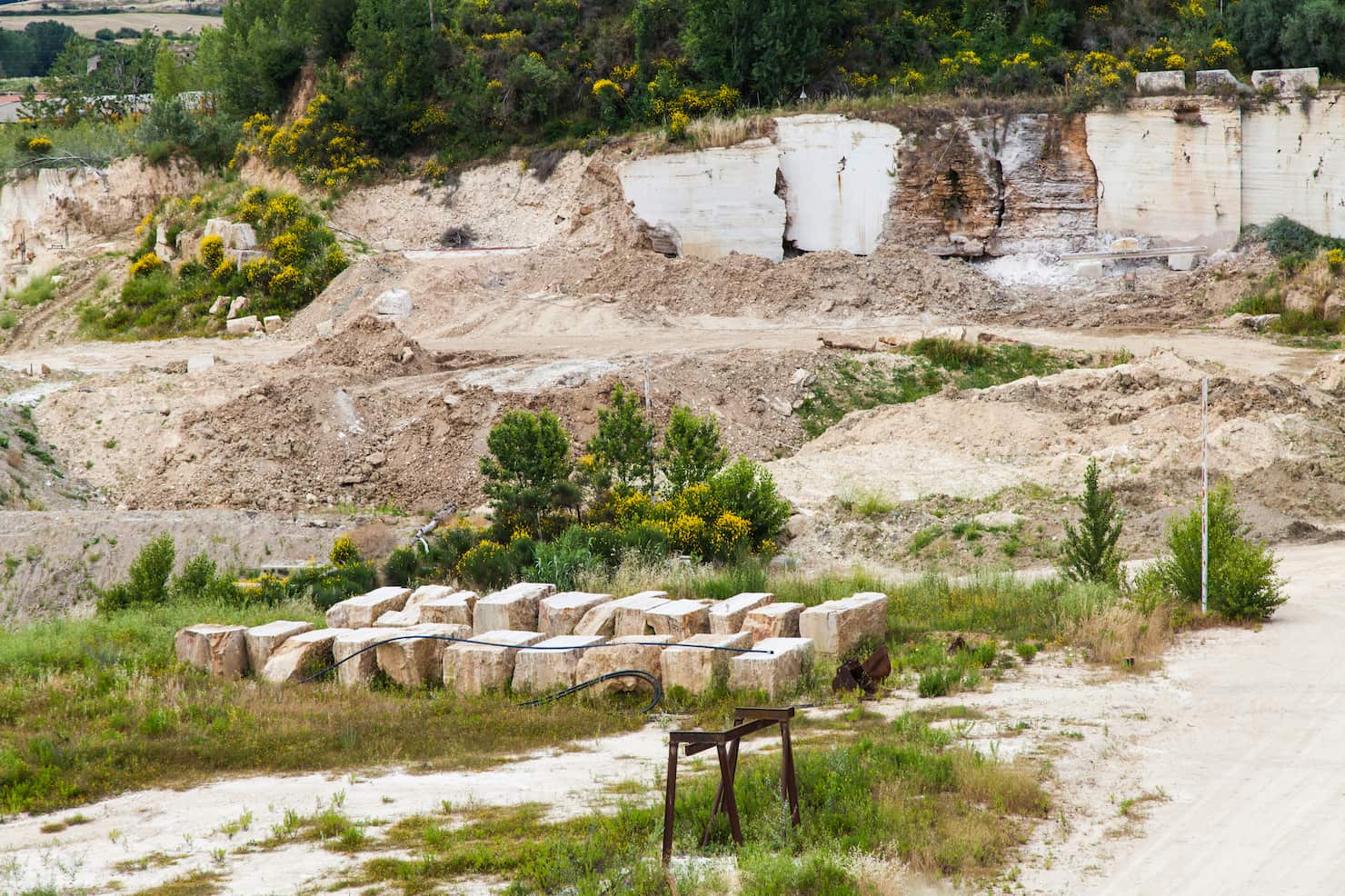 Cava di travertino, materiale usato per i gradini della scala